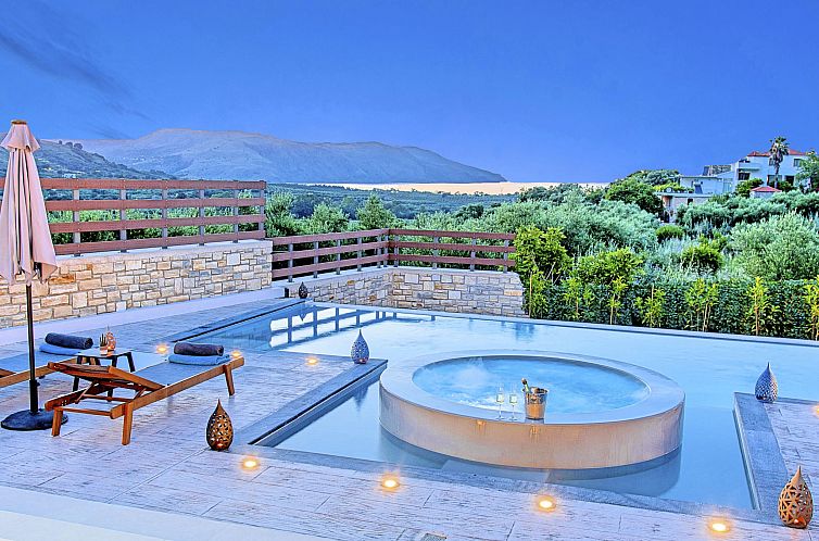 Vakantiehuis Ferienvilla "Minaos Grand" mit privatem Pool