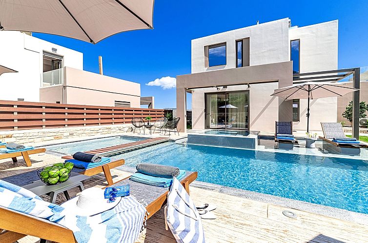 Vakantiehuis Ferienvilla "Minaos Grand" mit privatem Pool