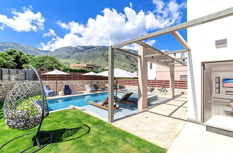 Vakantiehuis Ferienvilla "Minaos Grand" mit privatem Pool