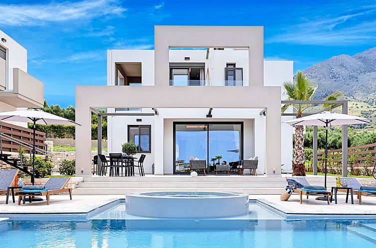 Vakantiehuis Ferienvilla "Minaos Maxima" mit privatem Pool