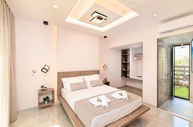Vakantiehuis Ferienvilla "Minaos Maxima" mit privatem Pool