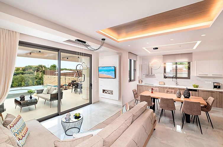 Vakantiehuis "Minaos8" mit privatem Pool