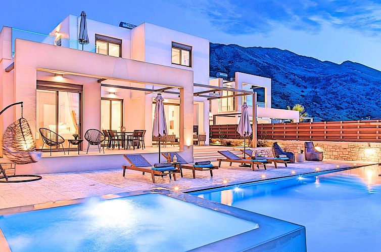 Vakantiehuis Ferienvilla "Minaos" mit eigenem Pool