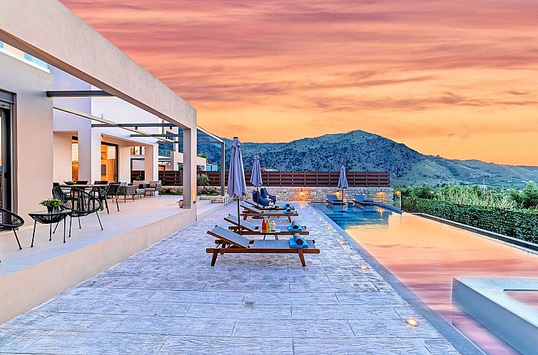 Vakantiehuis Ferienvilla "Minaos" mit eigenem Pool