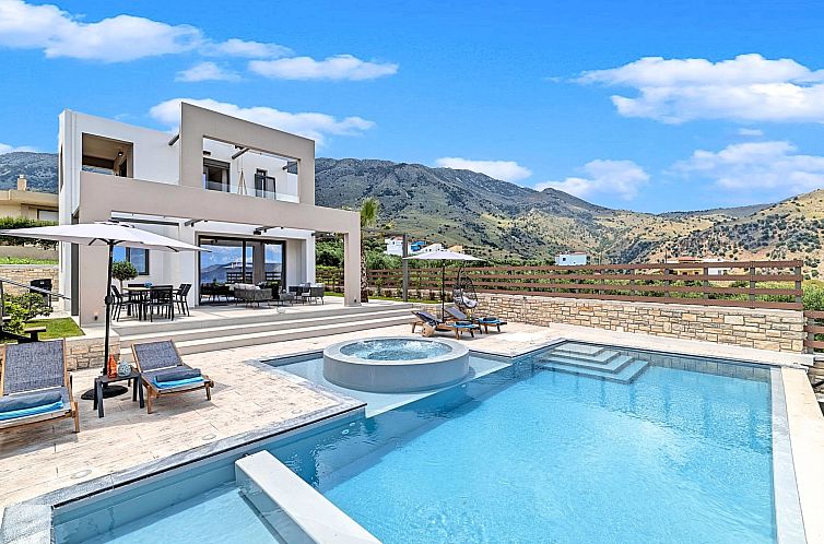 Vakantiehuis Ferienvilla "Minaos" mit eigenem Pool