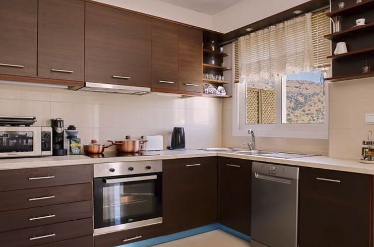 Vakantiehuis Wunderschöne Villa am Kournas-See★Großer pr