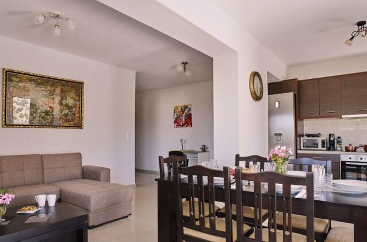 Vakantiehuis Wunderschöne Villa am Kournas-See★Großer pr