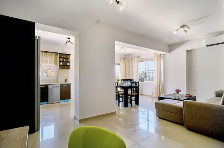 Vakantiehuis Wunderschöne Villa am Kournas-See★Großer pr