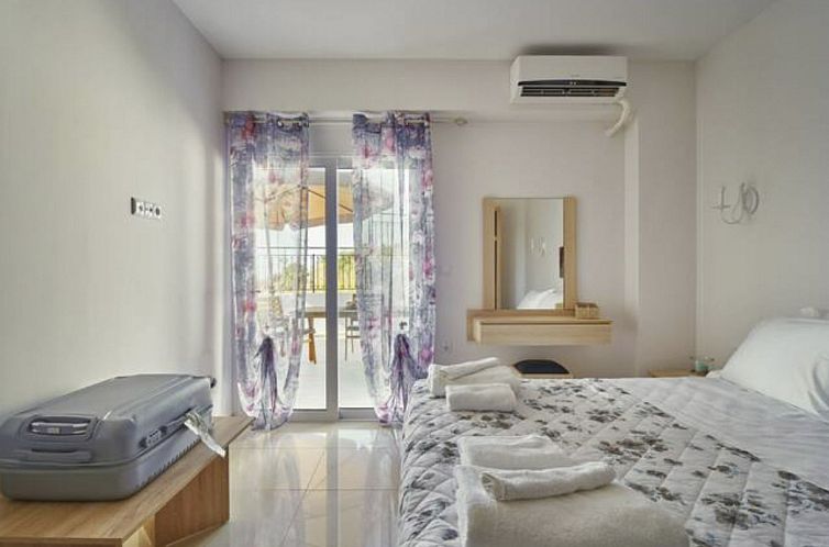 Vakantiehuis Wunderschöne Villa am Kournas-See★Großer pr