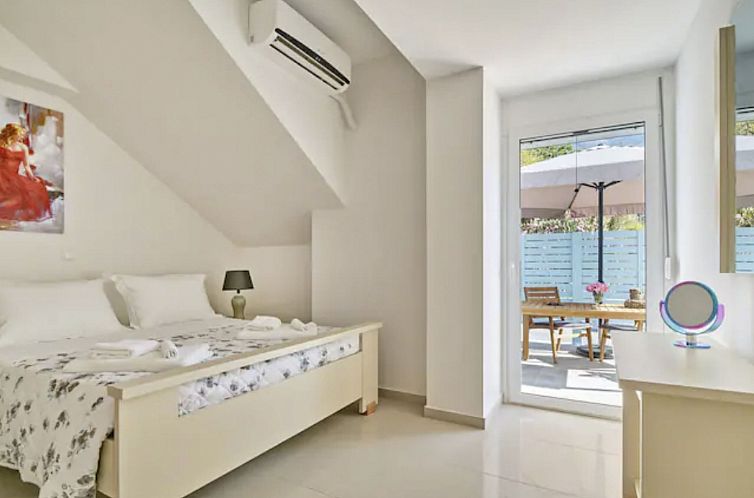 Vakantiehuis Wunderschöne Villa am Kournas-See★Großer pr