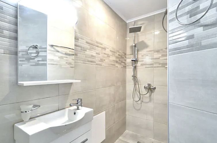 Vakantiehuis Wunderschöne Villa am Kournas-See★Großer pr