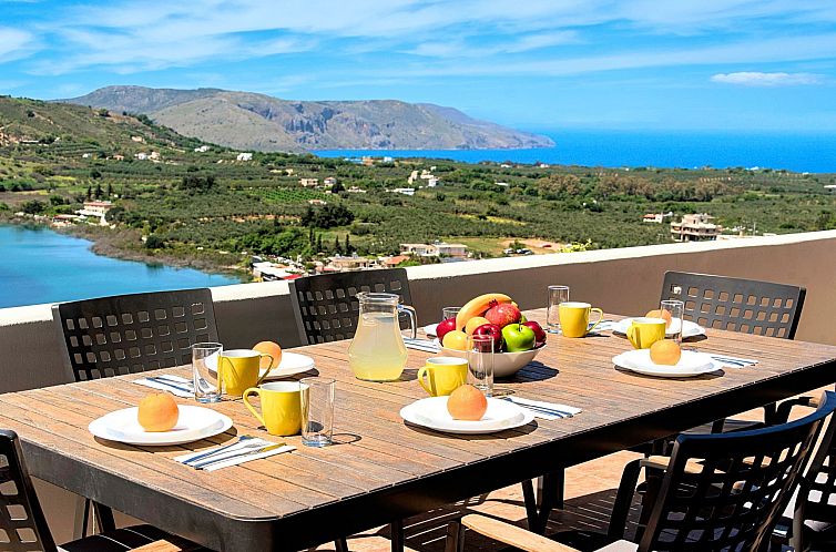 Vakantiehuis Ferienvilla "Du Lac Alpha" mit Pool