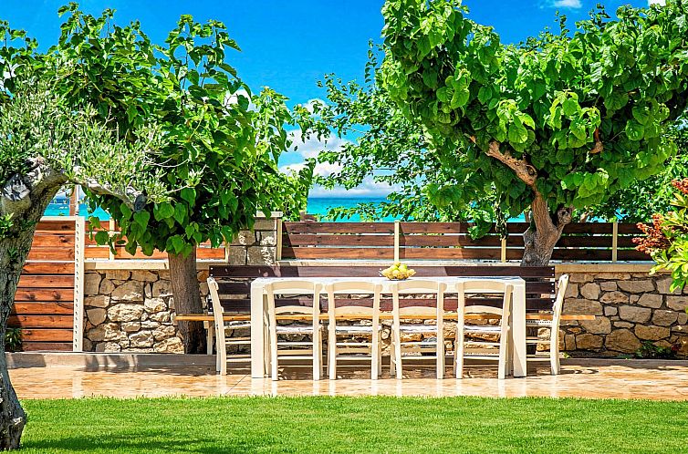 Vakantiehuis Cretan Sunrise Villa Heated Pool