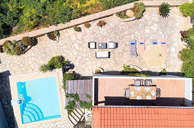 Vakantiehuis in Kavallos mit großer Terrasse