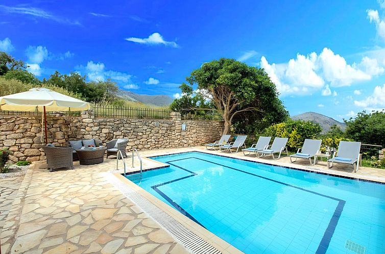 Vakantiehuis Nettes Ferienhaus in Georgioupoli mit Garten, G