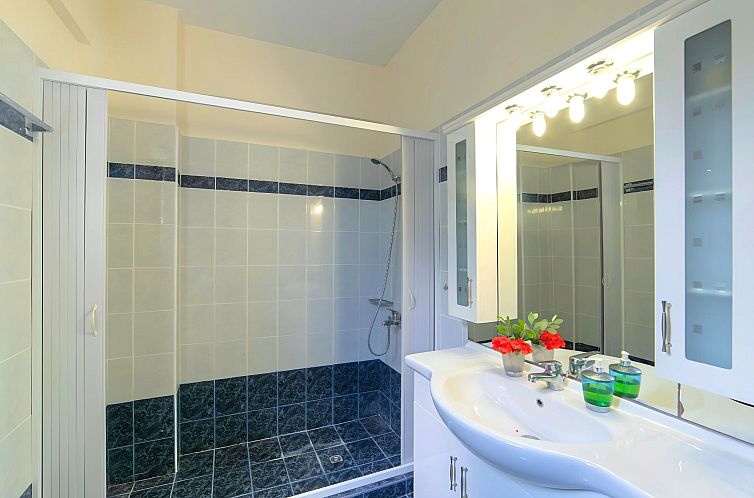 Vakantiehuis Nettes Ferienhaus in Georgioupoli mit Garten, G