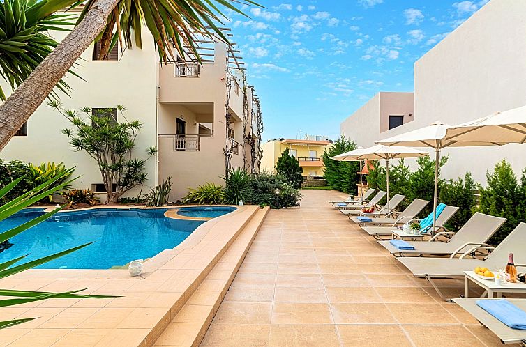 Vakantiehuis in Kournas mit Privatem Pool