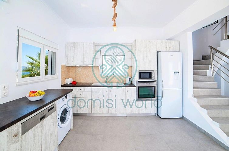 Vrijstaande woning in Dramia