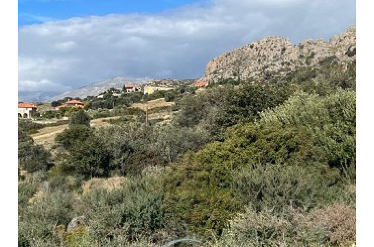 Kavel in Agia Paraskevi
