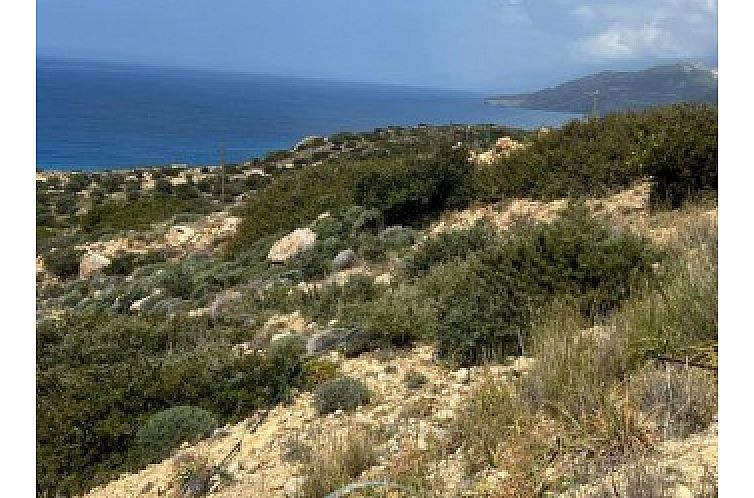 Kavel in Agia Paraskevi