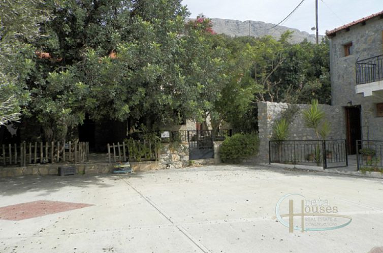 Geschakelde woning in Agia Paraskevi