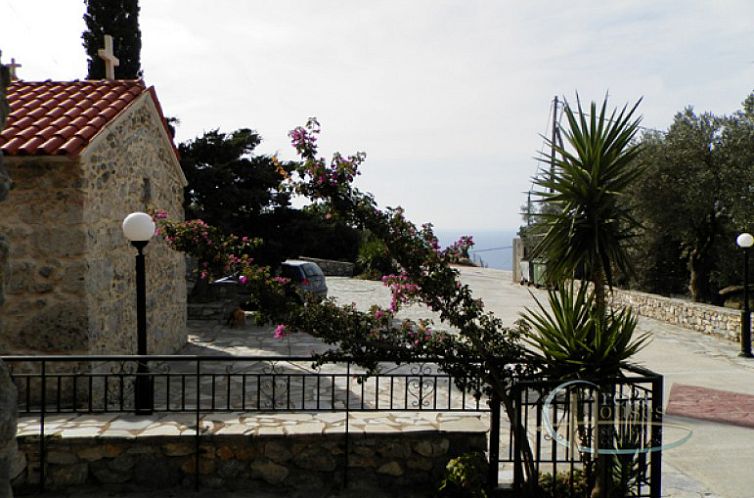 Geschakelde woning in Agia Paraskevi
