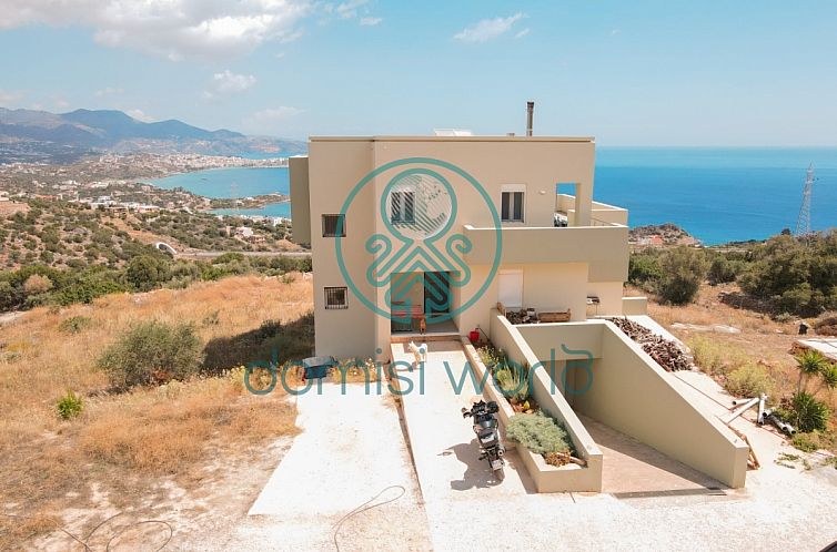 Geschakelde woning in Ammoudara