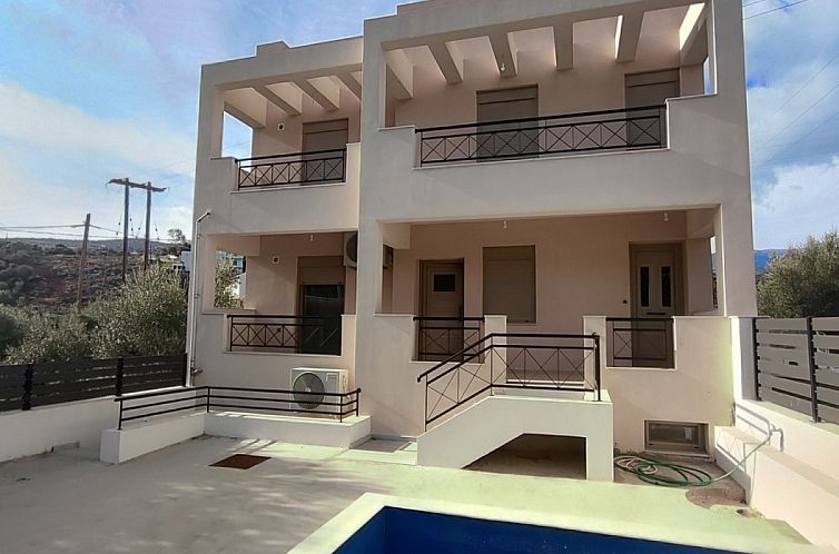 Geschakelde woning in Ammoudara