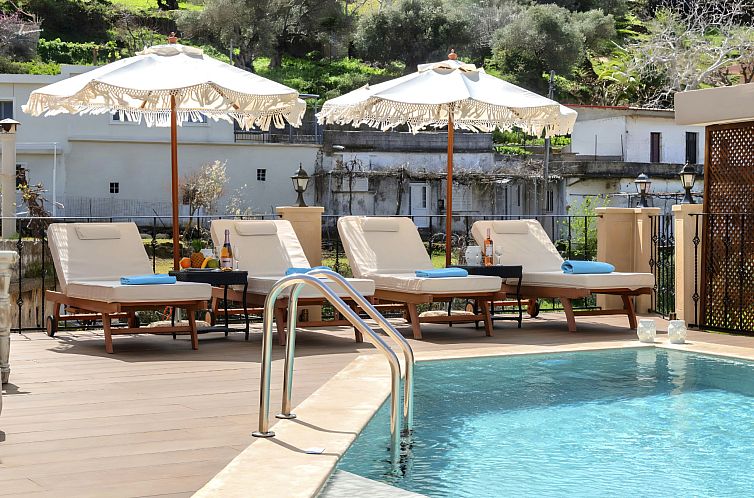 Vakantiehuis Petralis Luxus Villa Pool Whirlpool