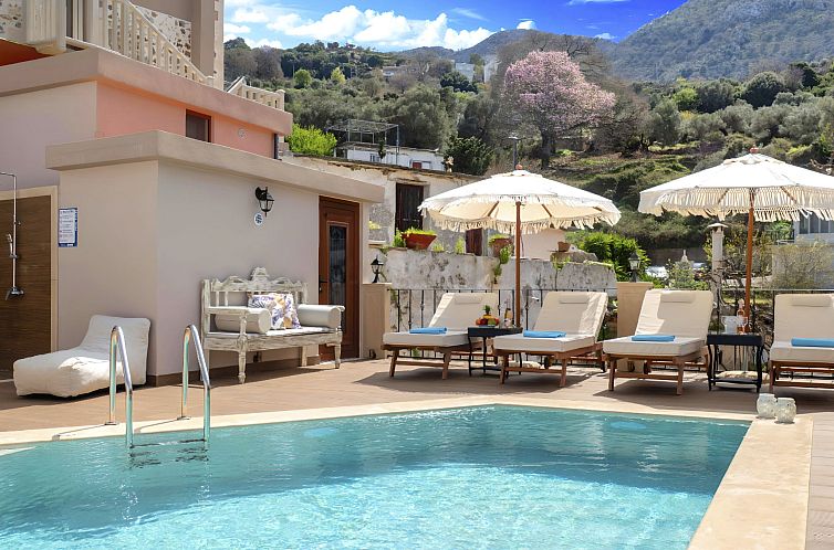 Vakantiehuis Petralis Luxus Villa Pool Whirlpool