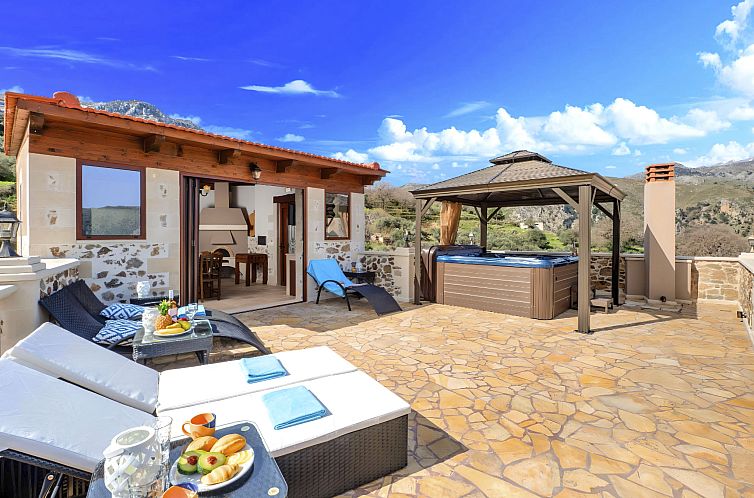 Vakantiehuis Petralis Luxus Villa Pool Whirlpool