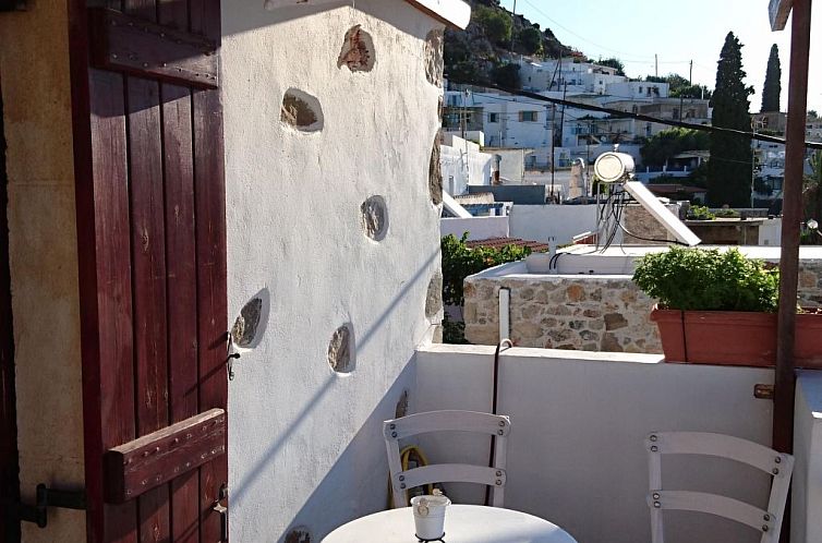 Vakantiehuis in Pefki mit Terrasse und Grill