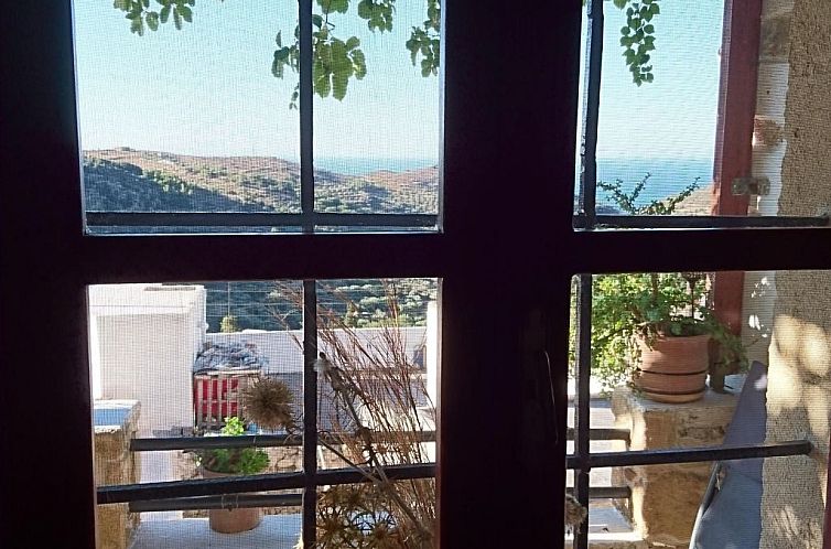 Vakantiehuis in Pefki mit Terrasse und Grill