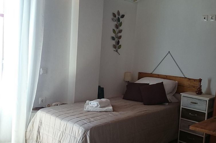 Vakantiehuis in Pefki mit Terrasse und Grill