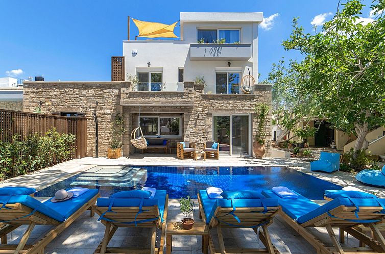 Vakantiehuis Luxuriöses Ferienhaus mit heizbarem Infinitypo