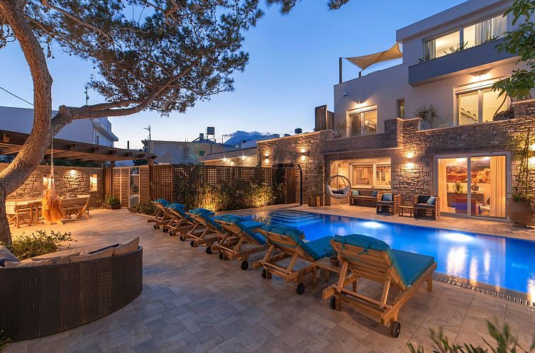 Vakantiehuis Paradisos für 14 Personen und 4 Kinder