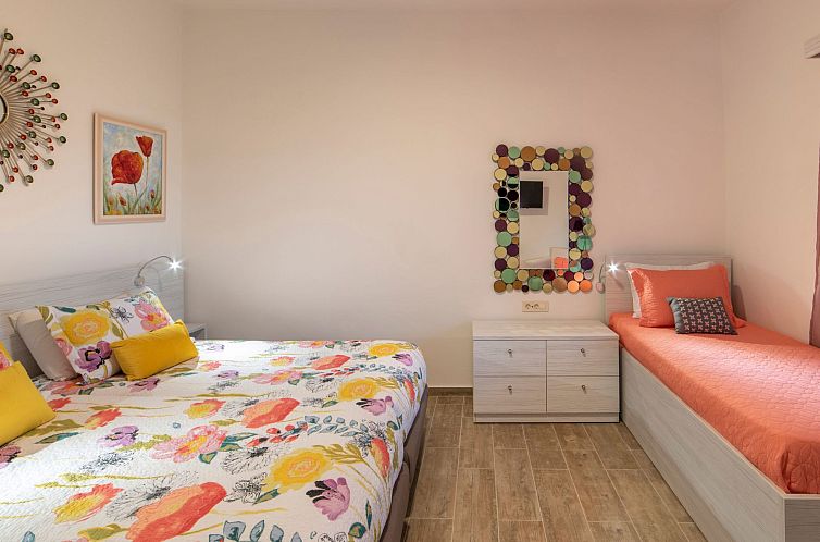 Vakantiehuis Paradisos für 14 Personen und 4 Kinder