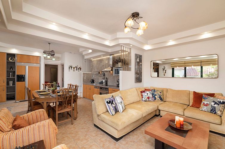 Vakantiehuis Luxuriöser Villenkomplex mit 14-16 Schlafzimme