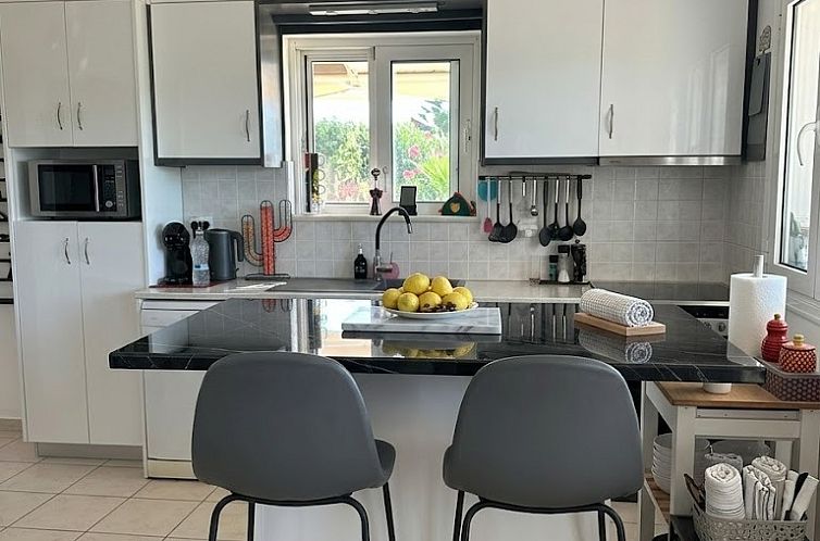 Vrijstaande woning in Kolymvari