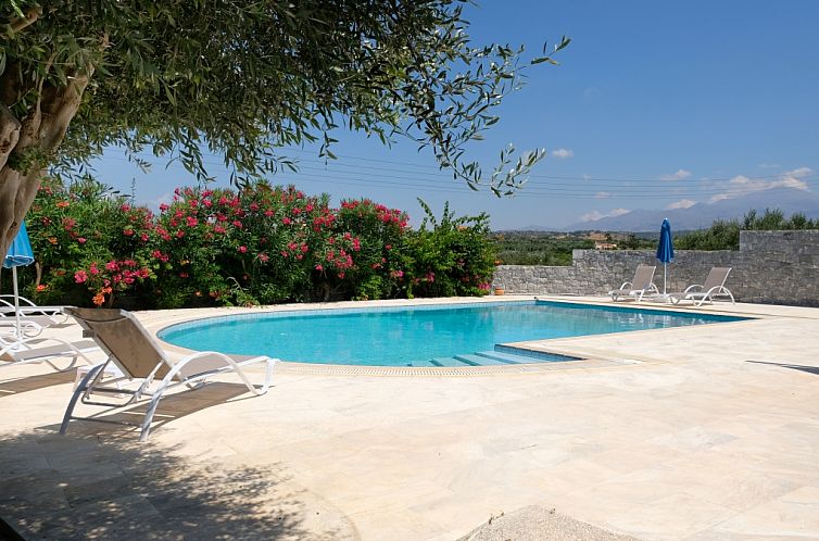 Vrijstaande woning in Skaleta