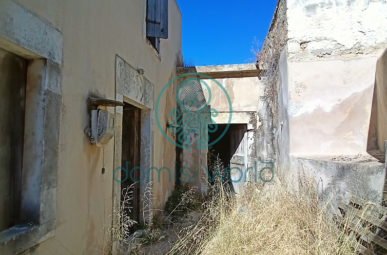 Geschakelde woning in Tilisos
