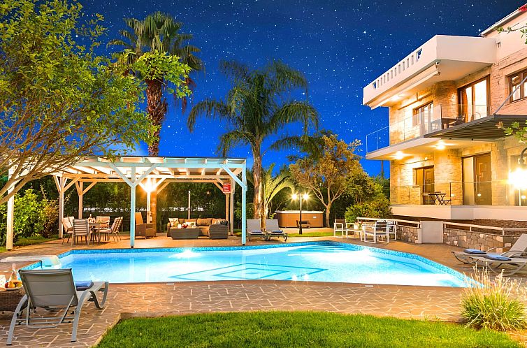 Vakantiehuis Mirsini Villa Privater Pool Jacuzzi