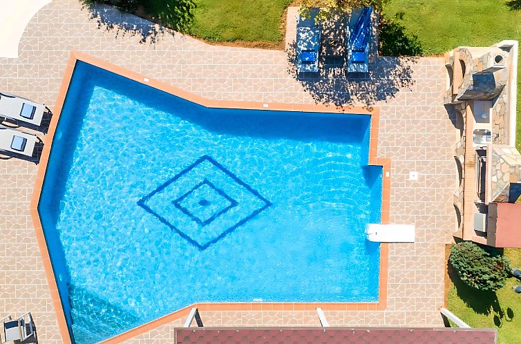 Vakantiehuis Mirsini Villa Privater Pool Jacuzzi
