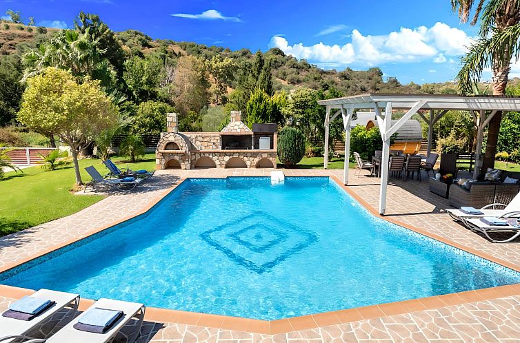 Vakantiehuis Mirsini Villa Privater Pool Jacuzzi