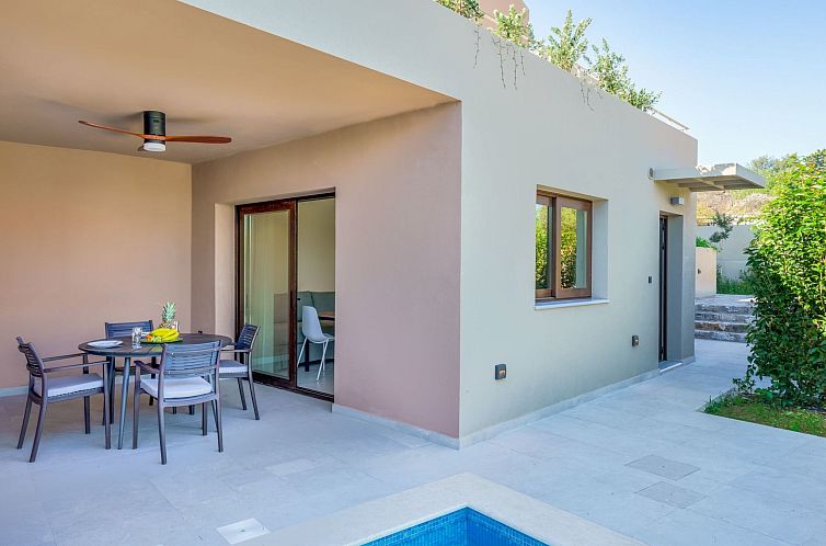 Vakantiehuis Villa Anthos - Luxuriöse 1-BDR Villa, ''Beheiz