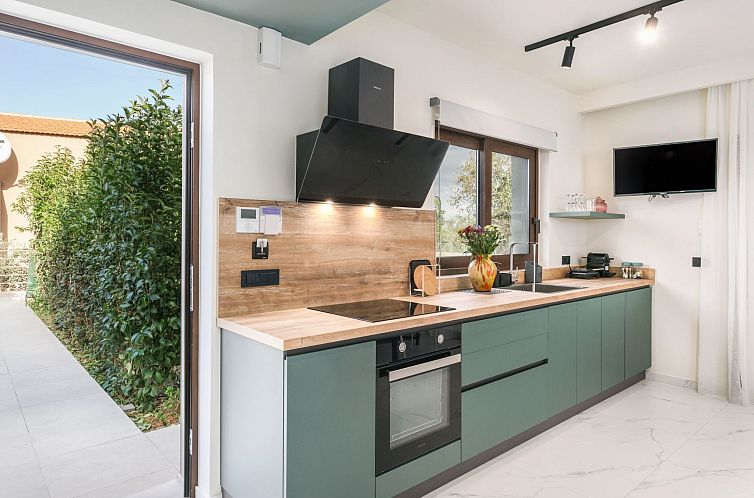 Vakantiehuis Villa Anthos - Luxuriöse 1-BDR Villa, ''Beheiz