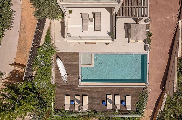 Vakantiehuis Adeste Seaview Villa III-Pool, Whirlpool, 900m 