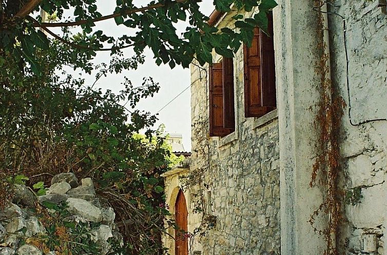 Vakantiehuis in Douliana mit Großem Balkon