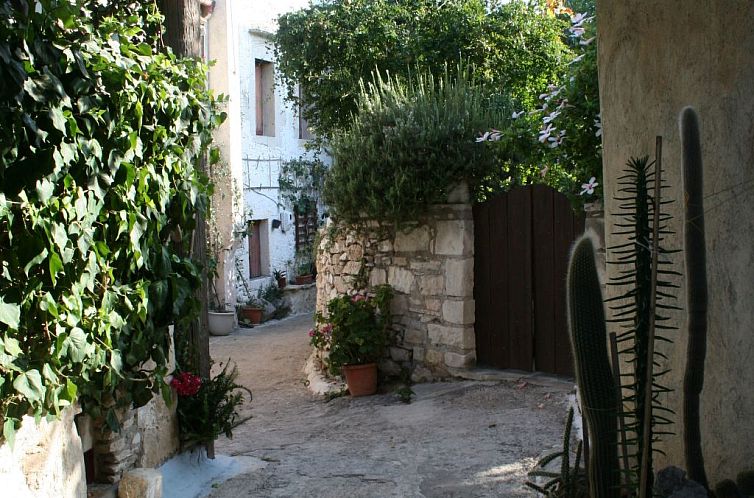 Vakantiehuis in Douliana mit Großem Balkon