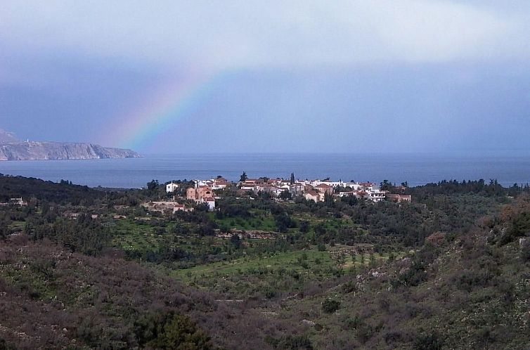 Vakantiehuis in Douliana mit Großem Balkon